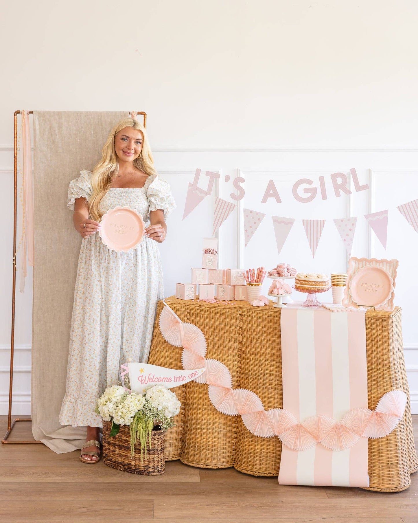 WELCOME BABY PINK PLATE